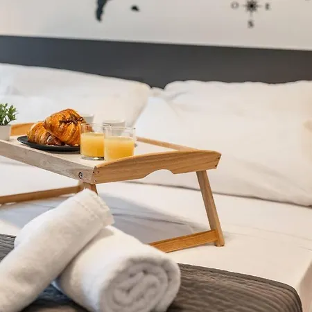 Carrobbio's Nest - Elegant With Wifi And Netflix דירה *